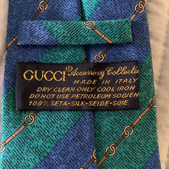 Men’s Gucci tie - Picture 2 of 2